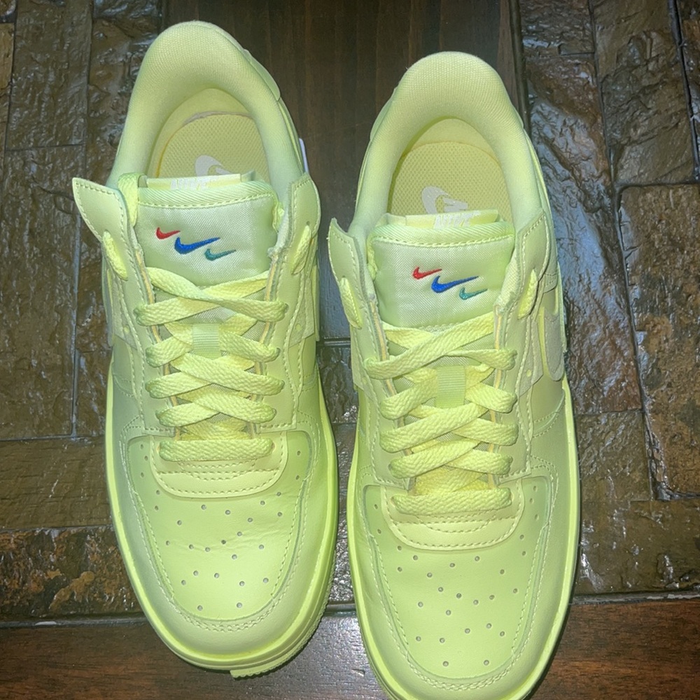 Women’s Nike Sneakers